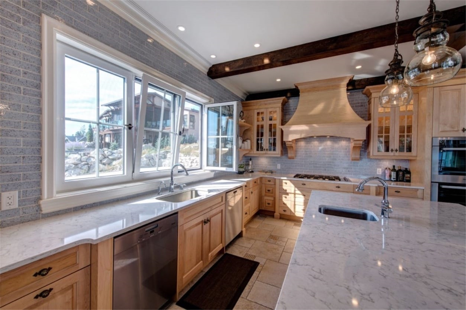 High quality modern style villa aluminum alloy full height tilt and turn windows for villa