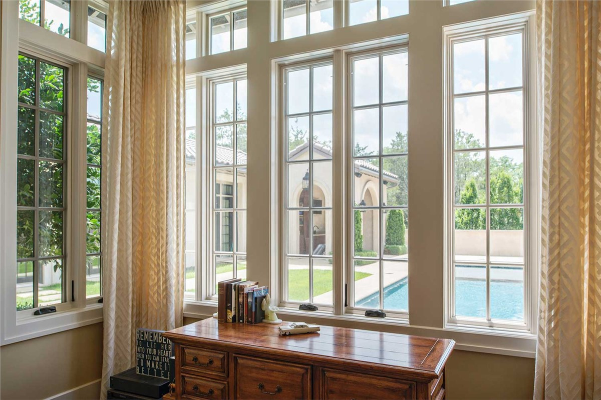 Factory customized high end villa aluminum small crank out swing windows