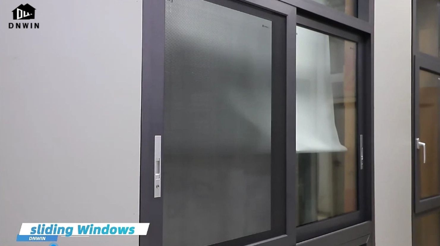 Classic design sliding window